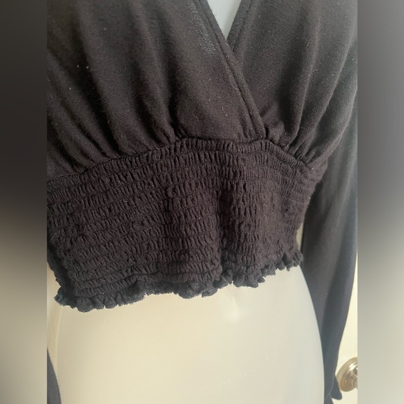 Urban Outfitters Taran Smocked Surplice Black Top - Picture 2 of 5
